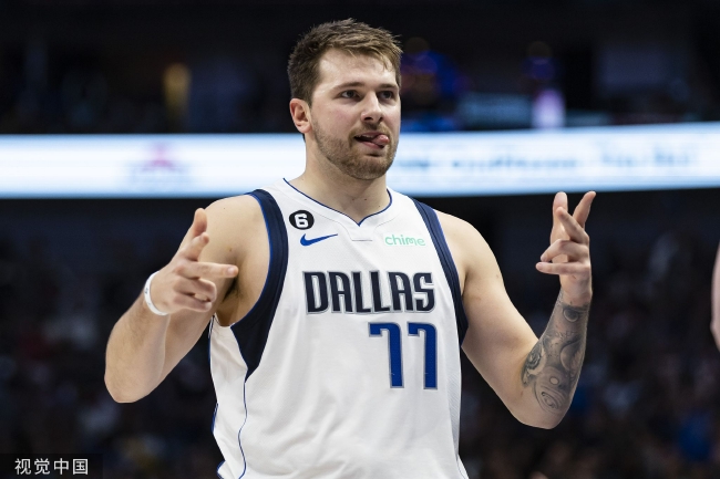  东契奇45分创赛季新高,独行侠力克太阳迎四连胜